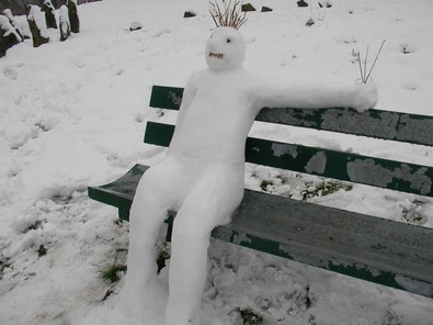 human-body-snowman-by-BenjaminIsAlreadyTaken.jpg