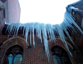 dangerous-icicles-by-Mikey-G-Ottawa.jpg