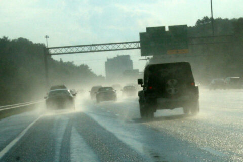driving-in-freezing-rain-sleet