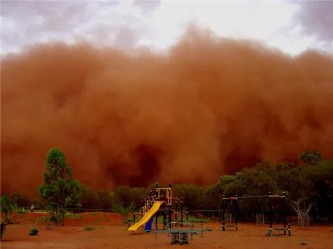 dust-storm-photo