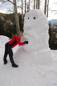 snowman-snow-sculpture-by-Rob-Lee.jpg