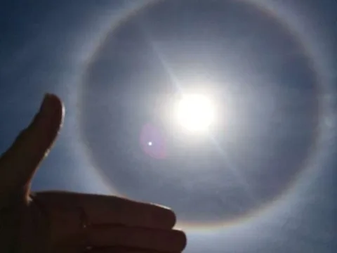 This is the sun halo I recently captured photos of. 