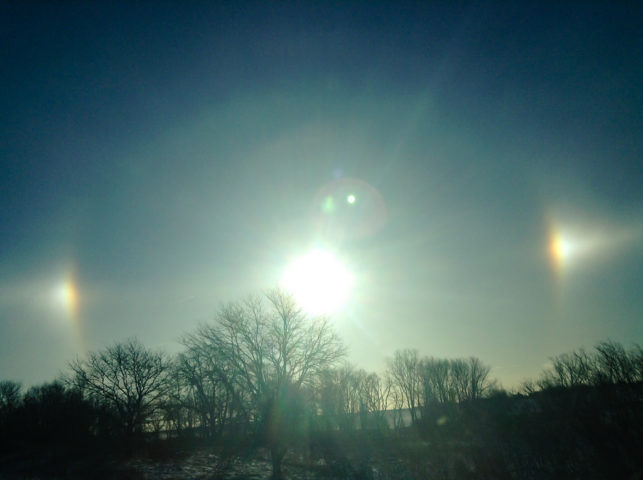 what does seeing a sundog mean