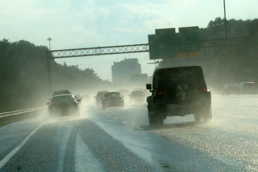 driving-in-bad-weather-here-s-what-you-need-to-know-weather-tips-guide